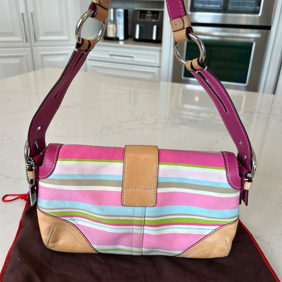 Vintage Coach 1890 Pastel Crossbody with Light Latte Leather Accent - Picture 2 of 4